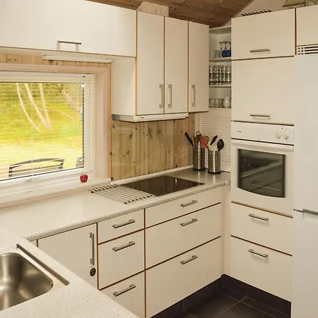 Three-bedroom Holiday In Albak * Ålbæk
